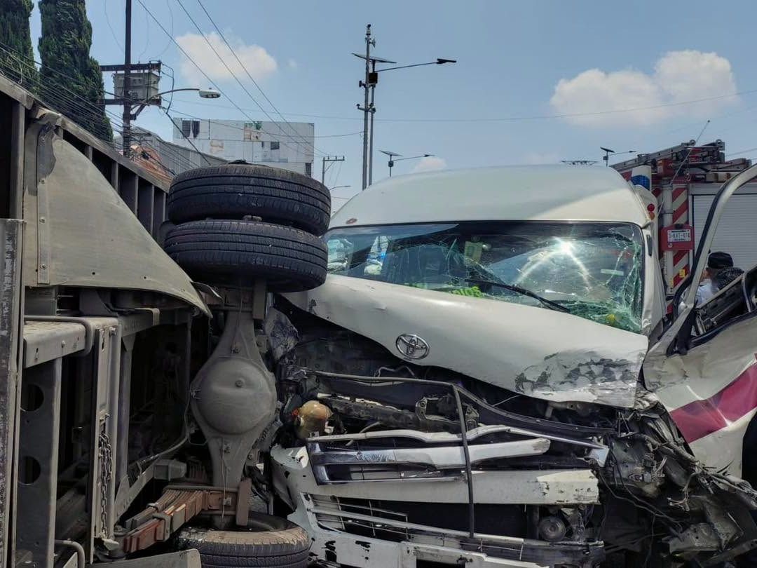 Accidente en la México-Pachuca Hoy Hacia CDMX: Personas Heridas por Choque de Transporte Público